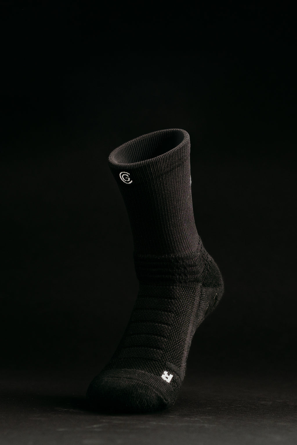 GRIP SOCKS 1ST EDITION - THE BLACKOUT
